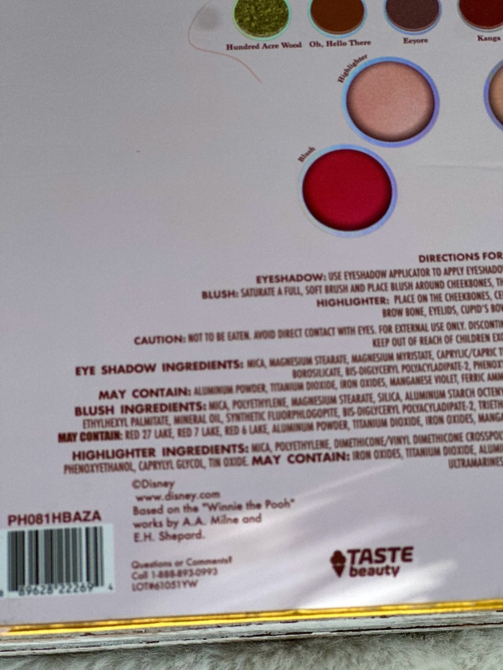 Disney Winnie the Pooh Face & Eyeshadow Palette - Picture 11 of 13